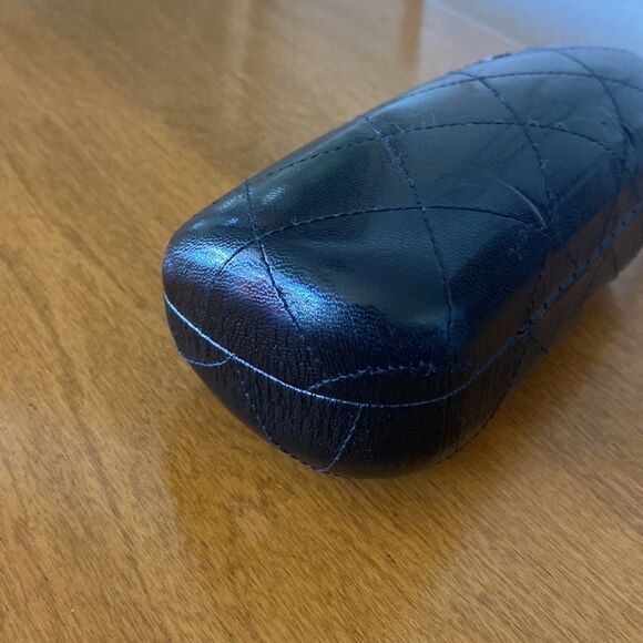 CHANEL  eyeglass case - Picture 3 of 9
